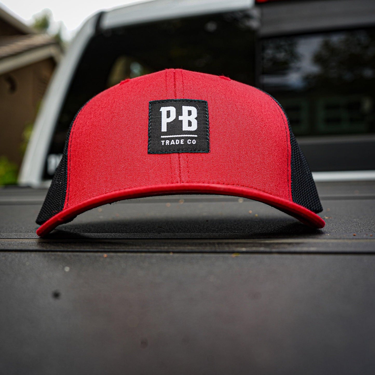 PB Stadium Cruved Brim - Red/Black