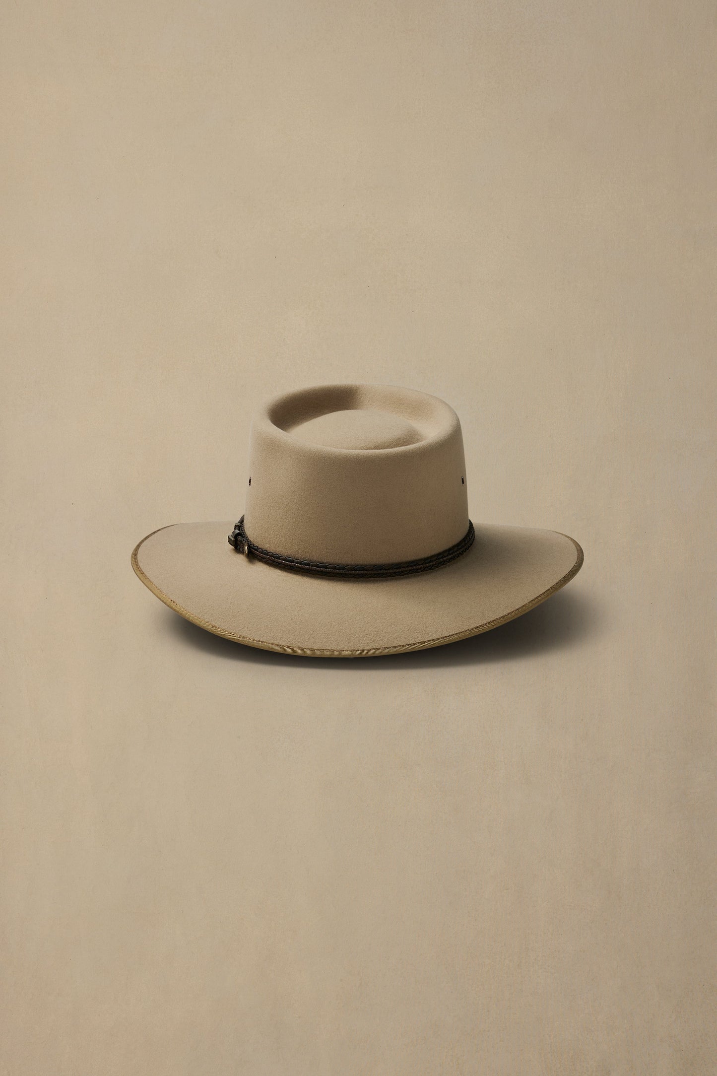 Cattleman Sand