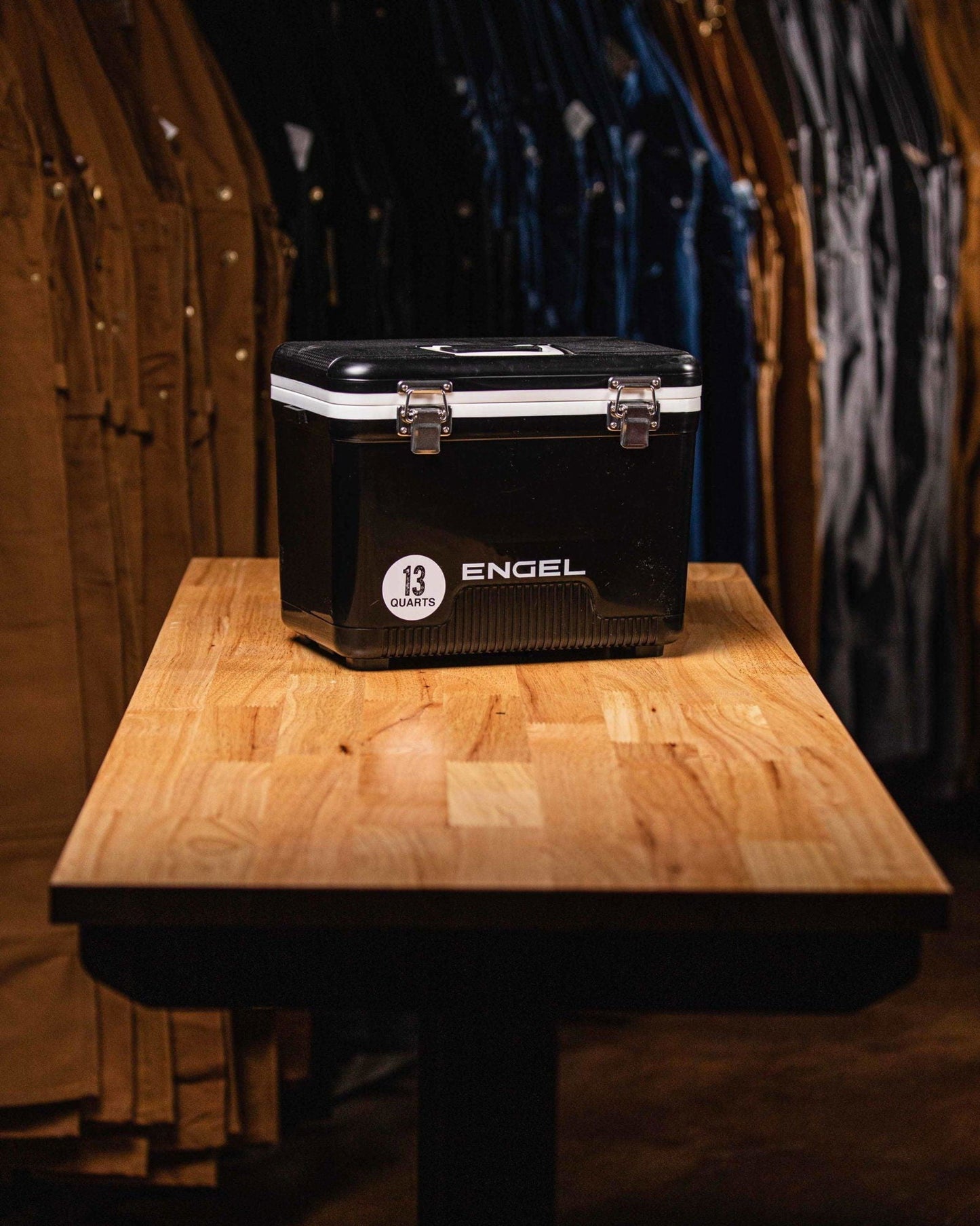 13 Quart Drybox / Cooler: Black
